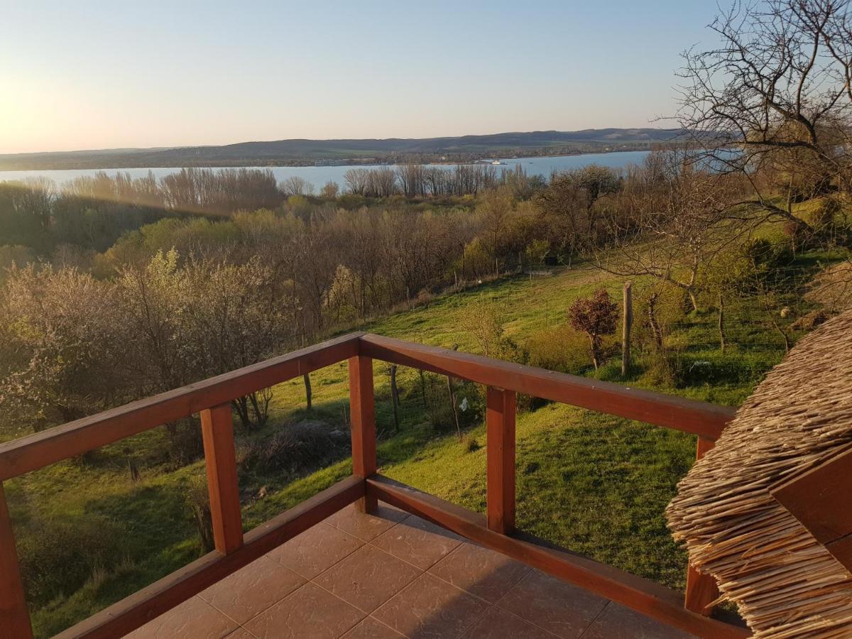 Villa Korozsa Vendeghaz ตีฮานี ภายนอก รูปภาพ